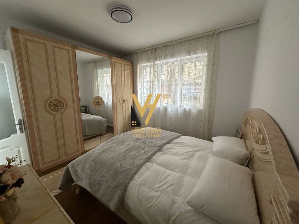 JEPET APARTAMENT 3+1+BLK ME QERA TE BRRYLI 600 EURO 2