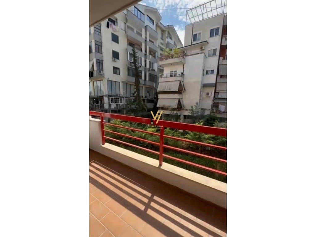 JEPET APARTAMENT 1+1+BLK ME QIRA TE LIQENI I THATE 50.000 LEKE 4