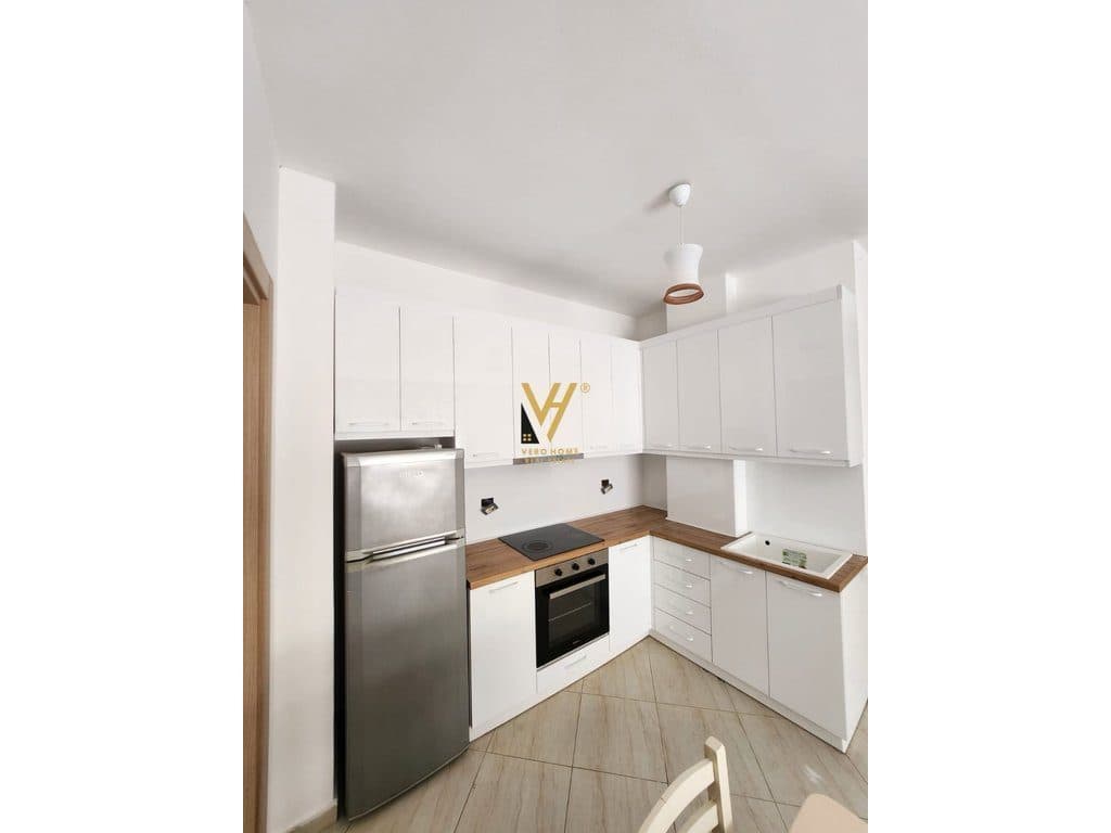 JEPET APARTAMENT 2+1 ME QERA TE FZ, LIQENI I THATE 600 EURO