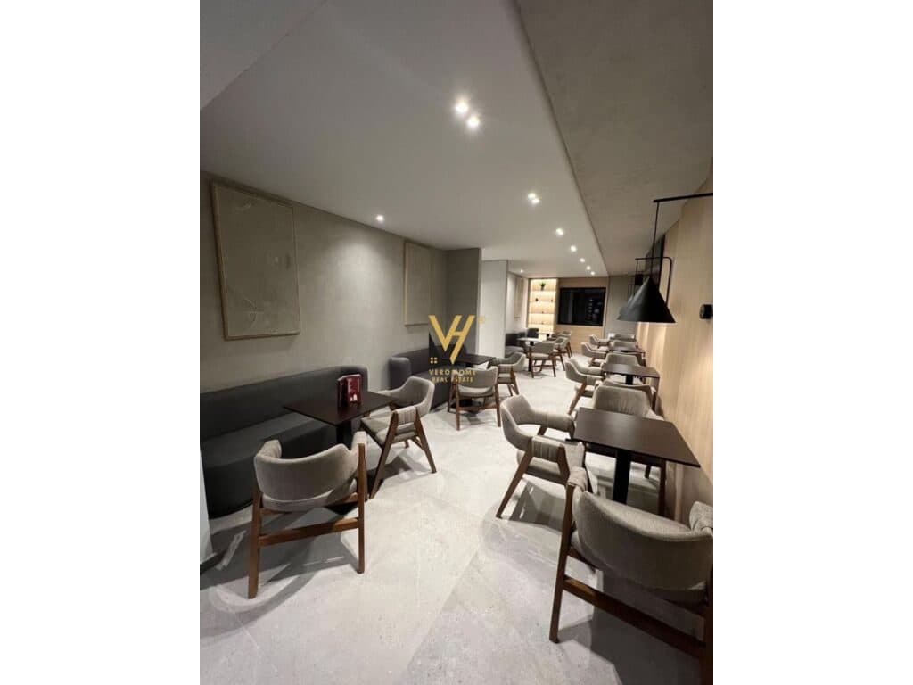 Shitet bar-lounge te Ali Demi 150 m2 4