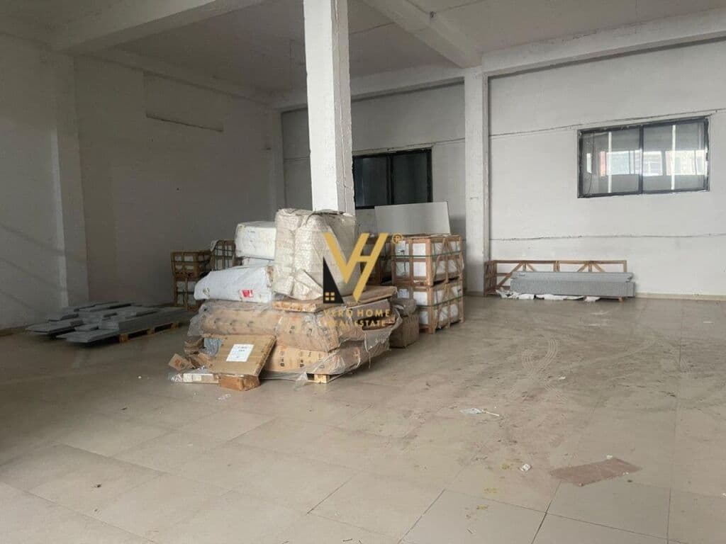 Jepet magazine 600 m2 te Qendra Concord , Rruga 5 Maji