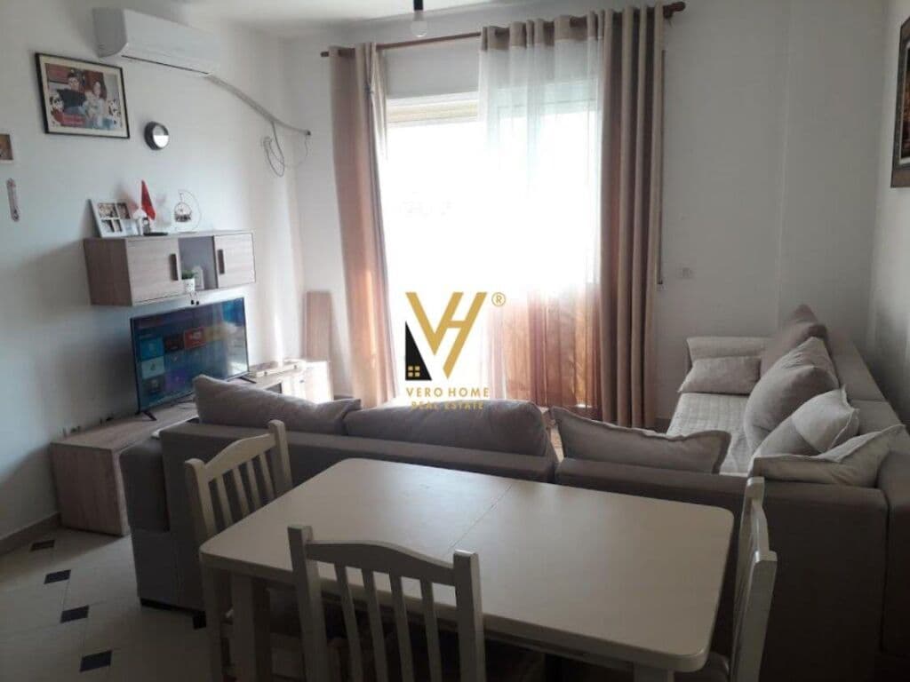 Jepet apartament 2+1+blk me qera tek Fresku 98 m2