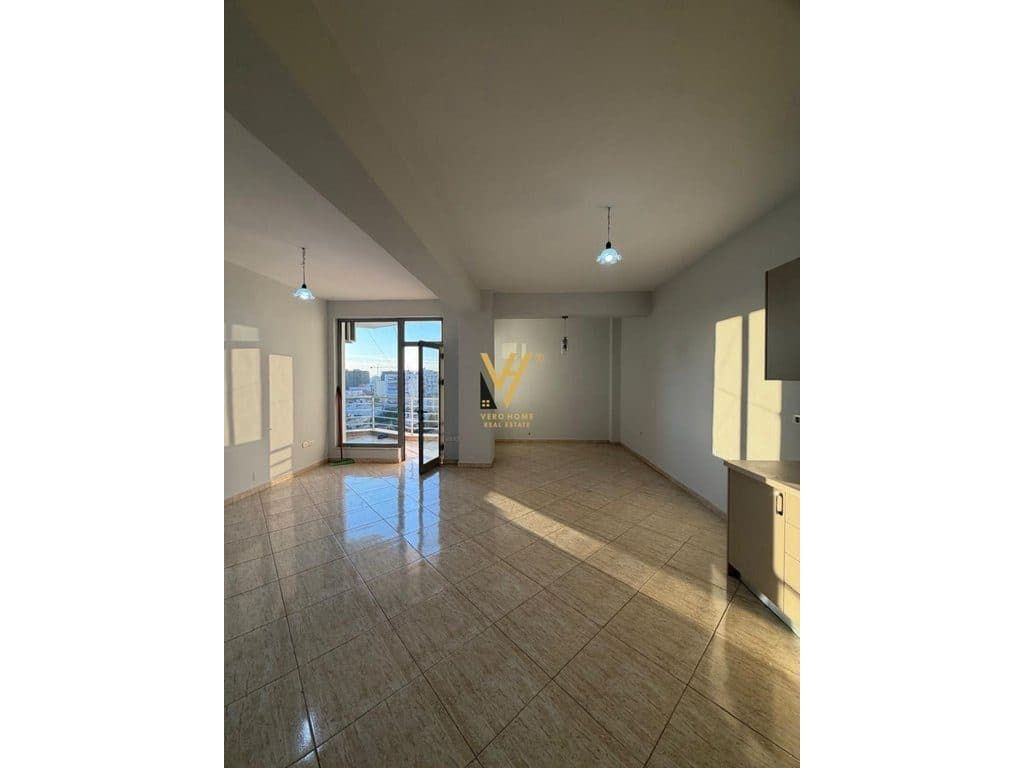OKAZION!! SHITET APARTAMENT 2+1+2+BLK TE RRUGA E KAVAJES 225.000 EURO