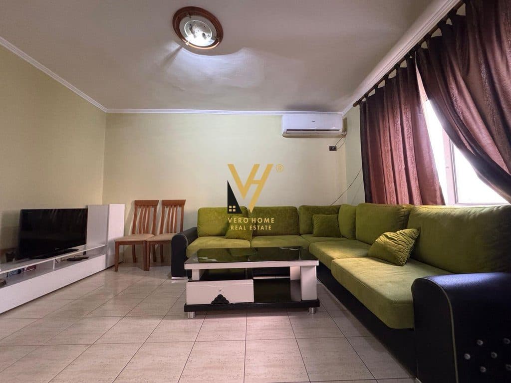 JEPET APARTAMENT 1+1+BLK ME QERA TE STADIUMI DINAMO 50.000 LEKE