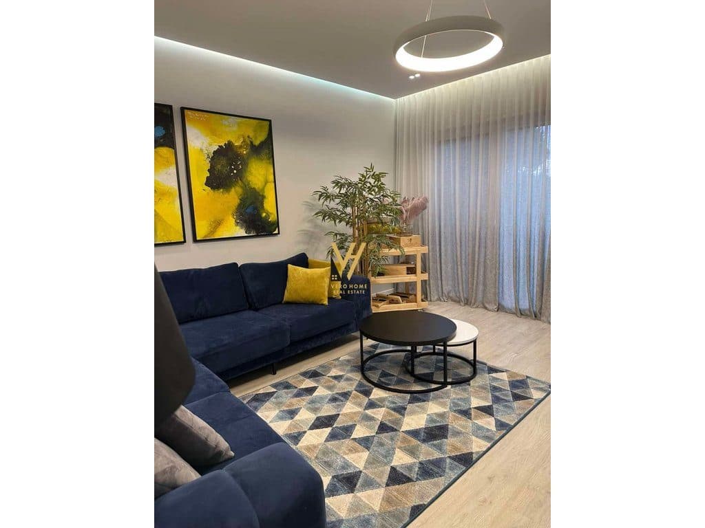 SHITET VILE LUKSOZE NE VALA MAR, HAMALLAJ 1.050.000 EURO 3