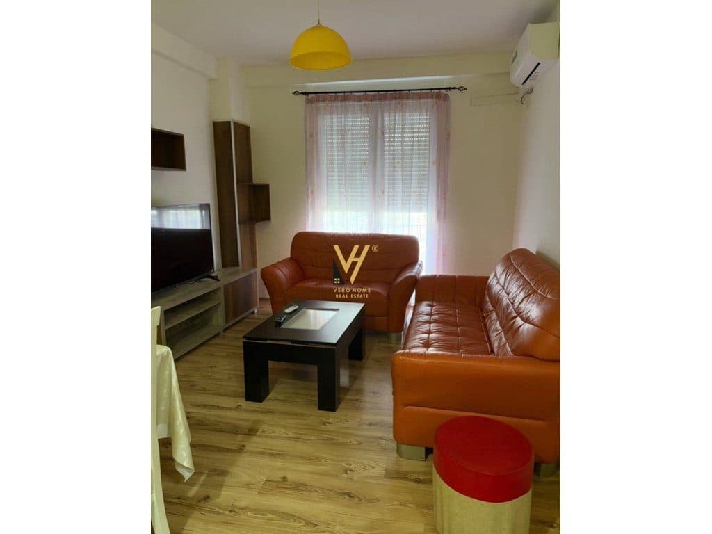 JEPET APARTAMENT 1+1+BLK ME QIRA TE QYTETI STUDENTI 520 EURO