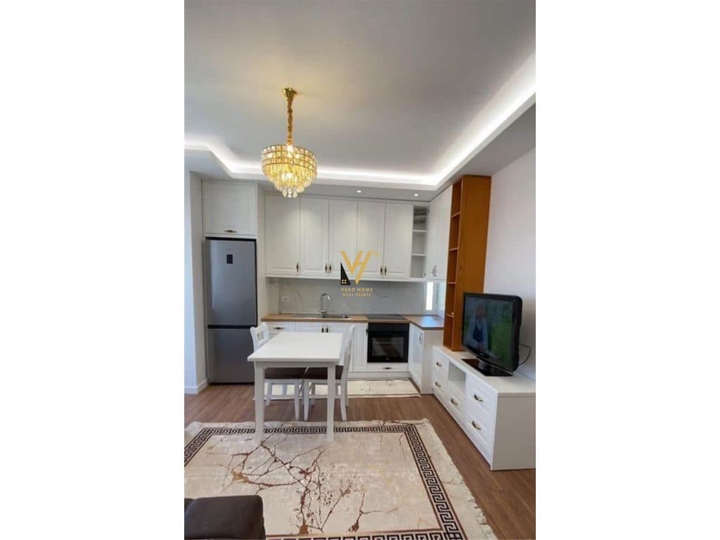 JEPET APARTAMENT 2+1+BLK ME QERA NE NE SAUK 600 EURO 3