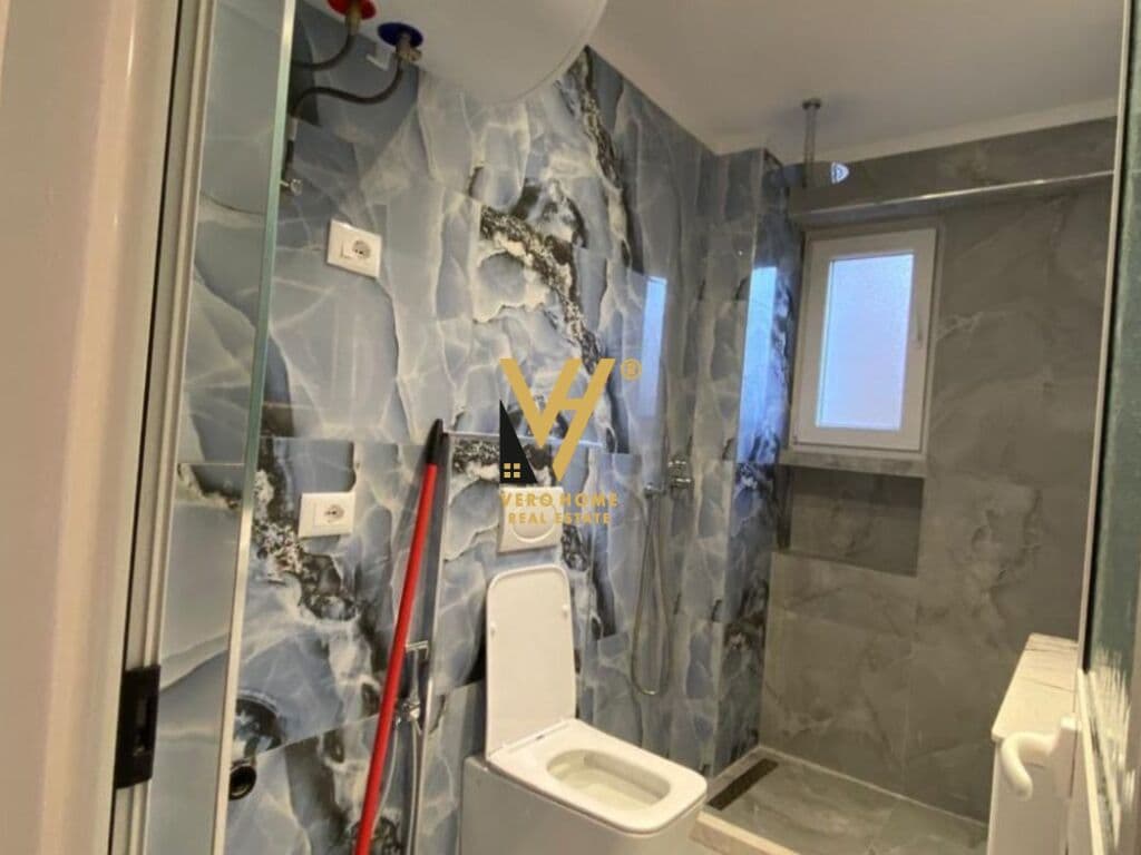 JEPET APARTAMENT 2+1+BLK ME QERA TEK KOMUNA E PARISIT 700 EURO 4