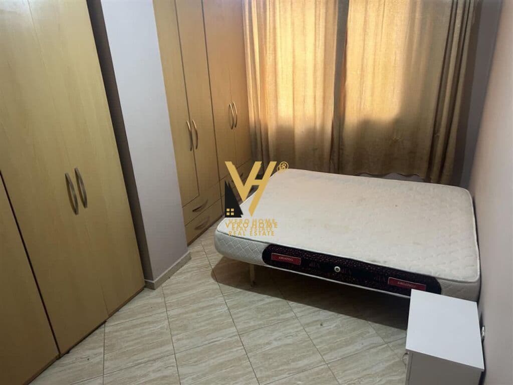 JEPET APARTAMENT 2+1+BLK ME QERA NE ASTIR 450 EURO 3