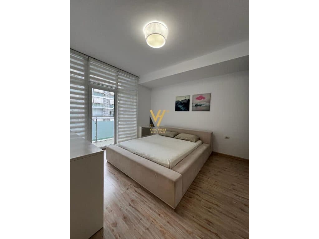 Shitet Apartament 2+1+2+ballkon te Kompleksi Kika 2 , Komuna e Parisit 113 m2