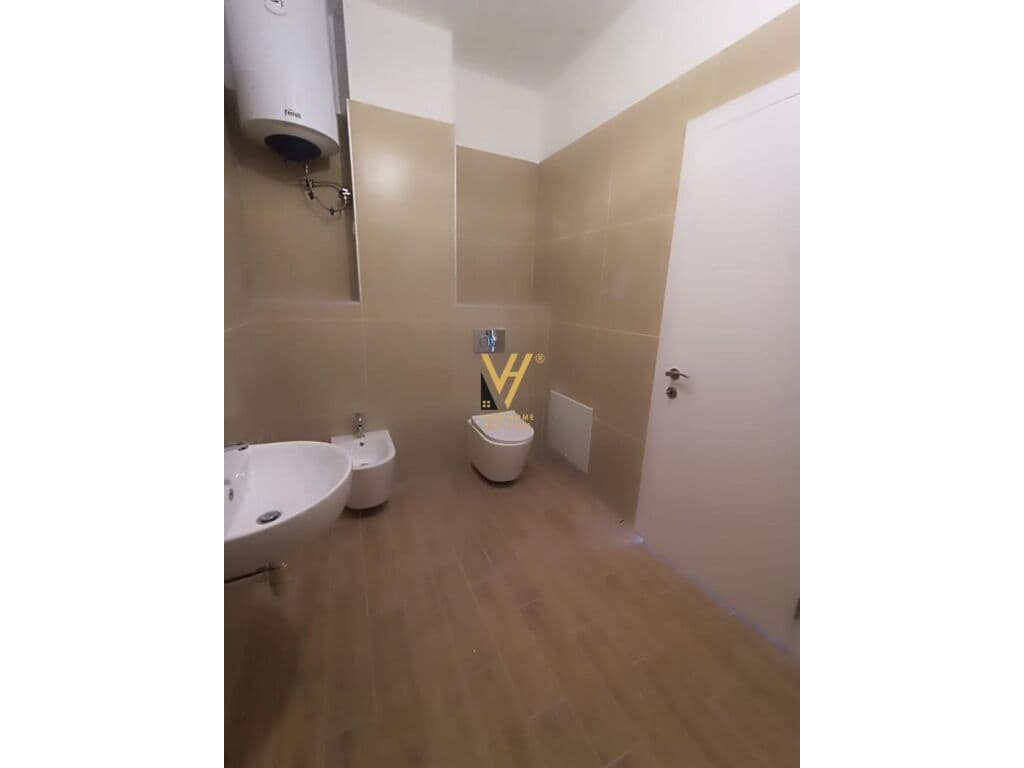 Jepet Apartament 3+1+2 me qera te Kompleksi Zirkon 140 m2 4
