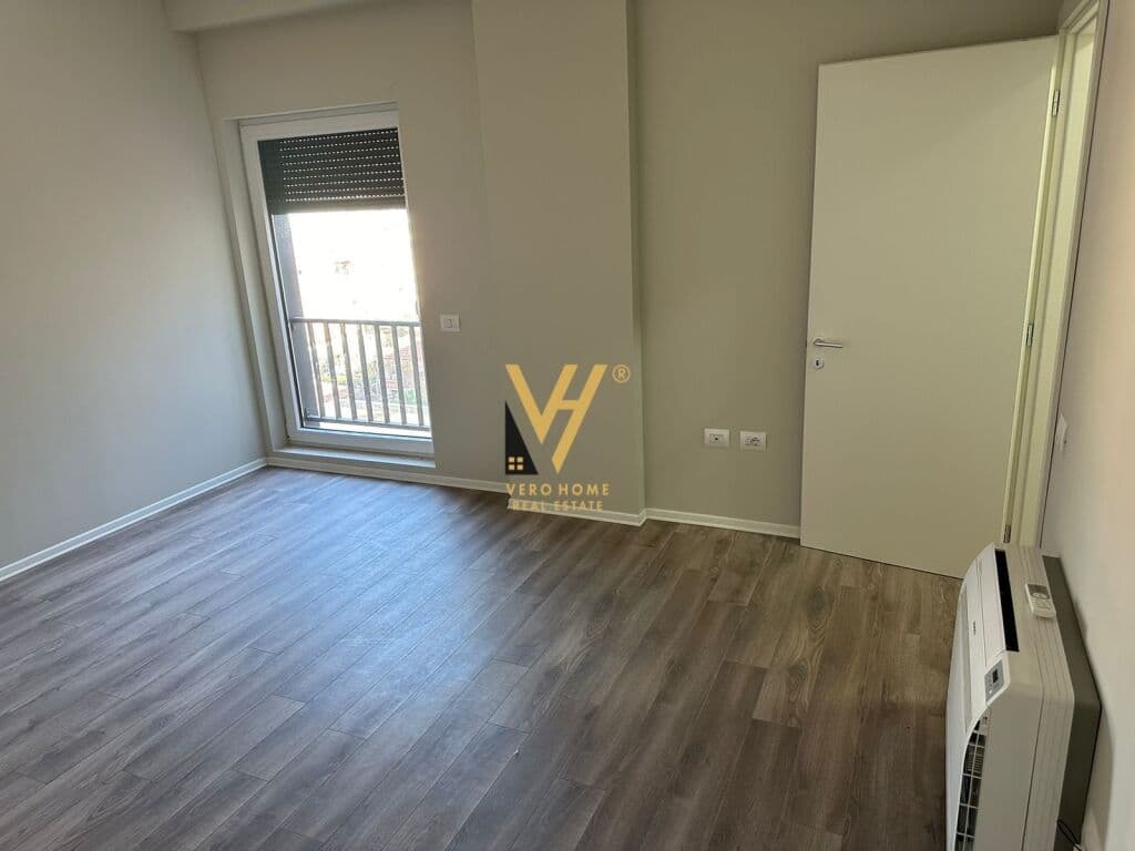 Jepet zyre me qera te Kompleksi Panorama 110 m2 4