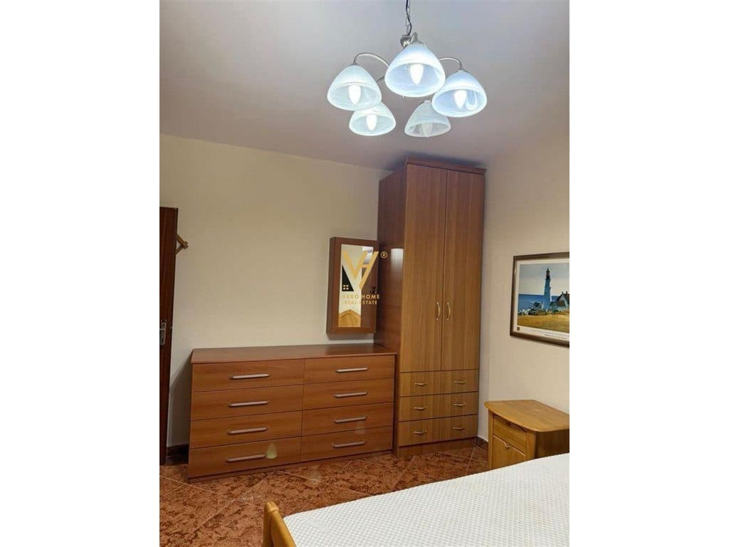 JEPET APARTAMENT 2+1 ME QERA TE ALI DEMI 600 EURO 4