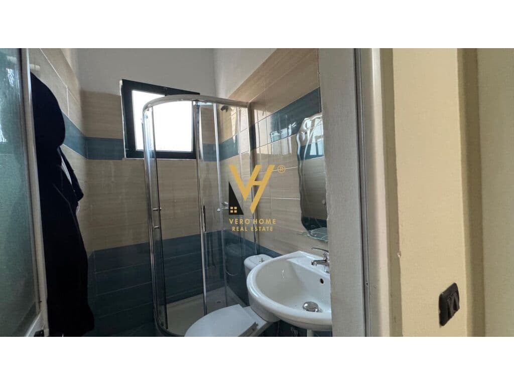 Jepet Zyre me qera te Kopshti Zoologjik 120 m2 4