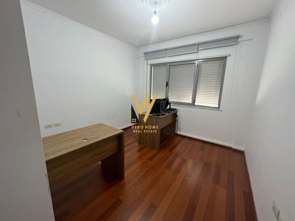 Jepet zyre me qera te Concord Centre , te Medreseja 150 m2 2