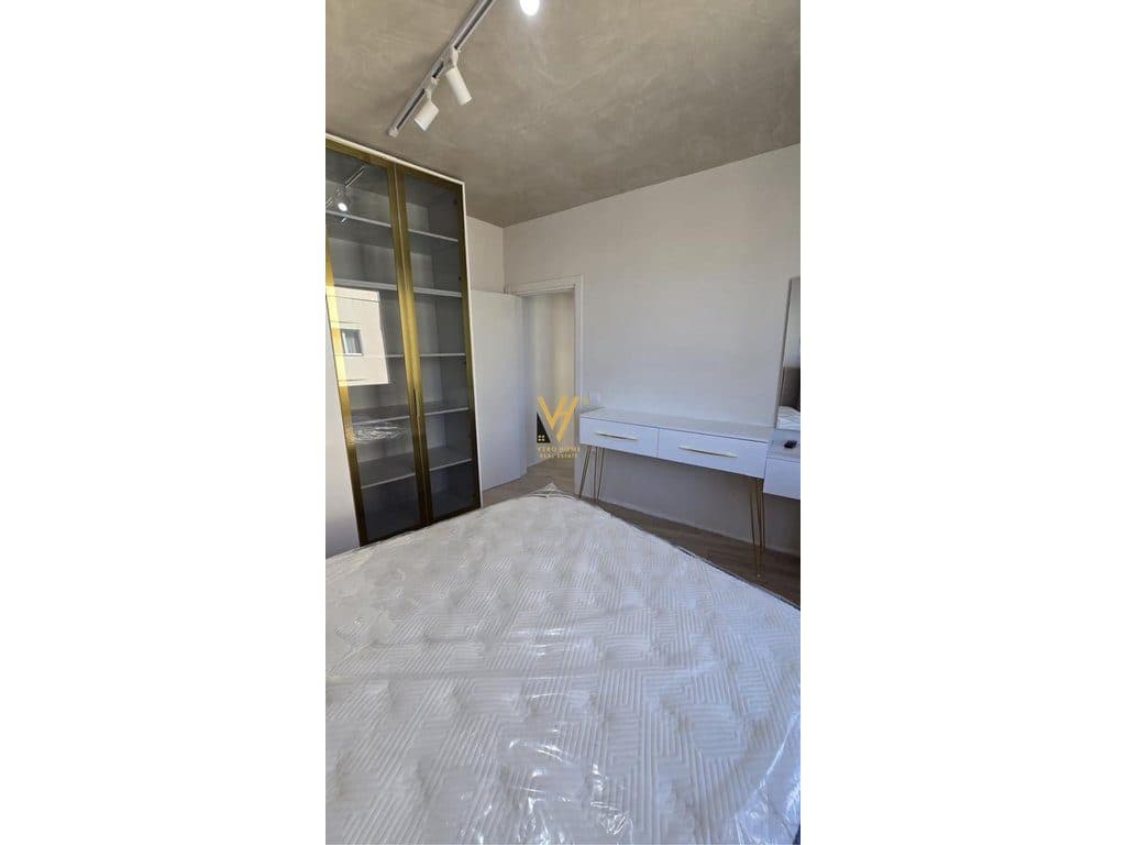 JEPET APARTAMENT 1+1+BLK ME QERA NE ASTIR 60.000 LEKE 4