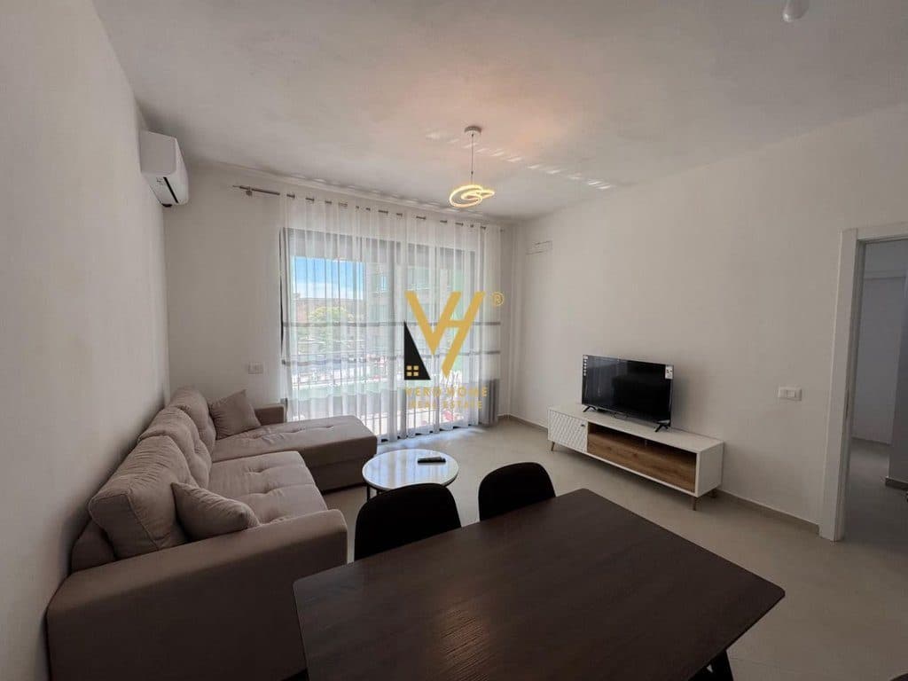 JEPET APARTAMENT 2+1+2+BLK ME QERA TE 5 MAJI 60.000 LEKE