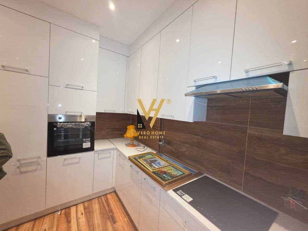 SHITET APARTAMENT + PAPAFINGO NE BAJRAM CURR, TROPOJE 100.000 EURO 2