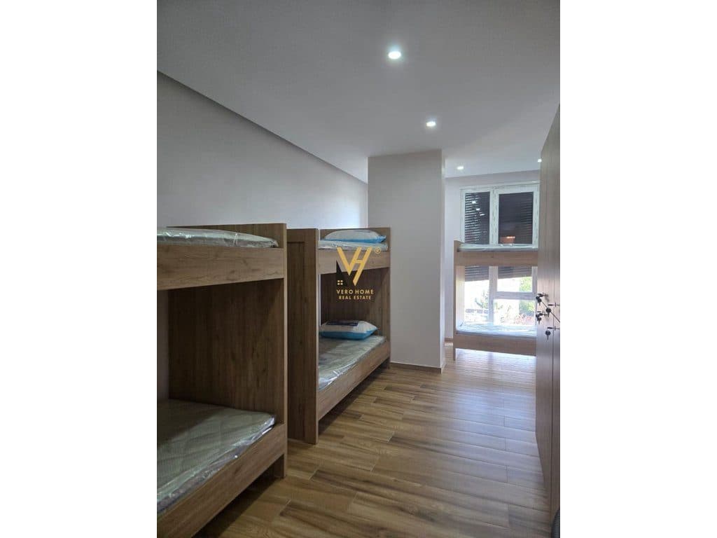JEPET SHTËPI 5+1+2 ME QIRA NE ALLIAS 1.500 EURO 4
