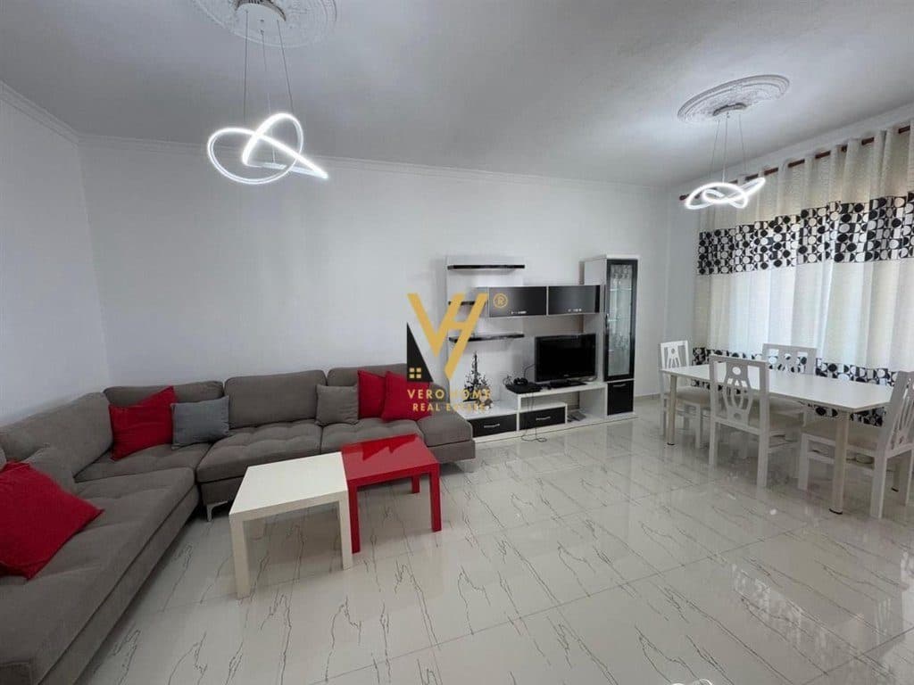 JEPET APARTAMENT 2+1+BLK ME QIRA NE SAUK 600 EURO
