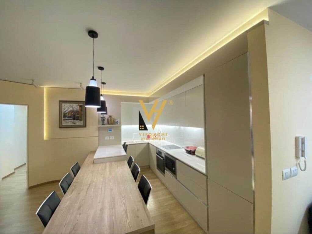 Shitet Apartament 2+1+2+ballkon te Unaza e Re 120 m2 3