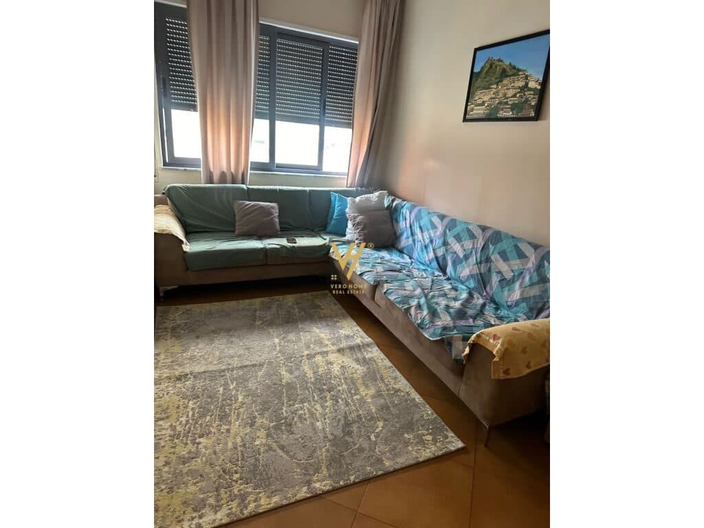 Shitet Apartament 2+1+ballkon te Komuna e Parisit 84 m2 3