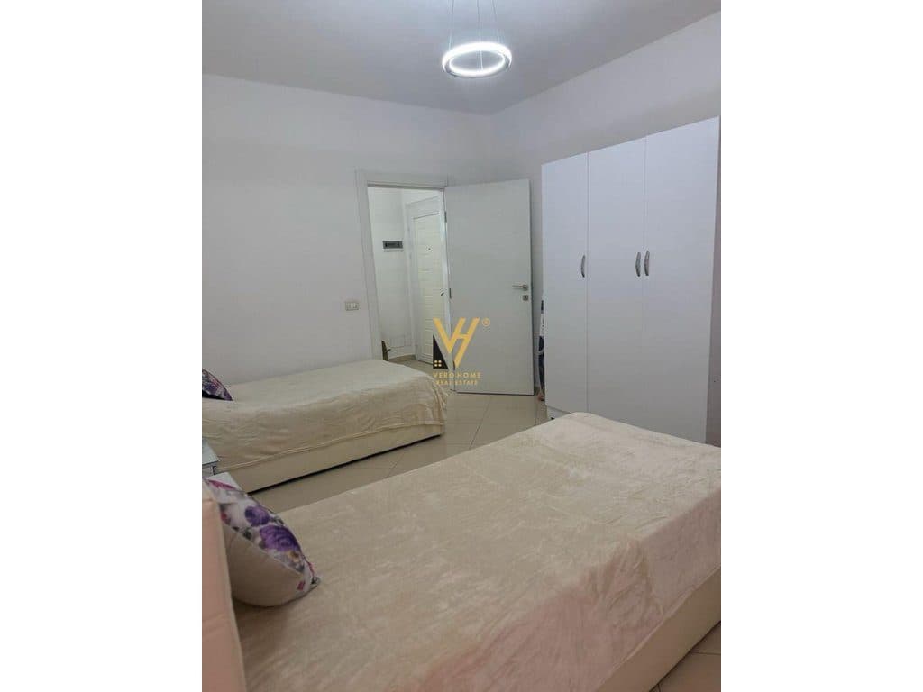 JEPET APARTAMENT 2+1+BLK ME QERA TEK INXHINIERIA 650 EURO 4