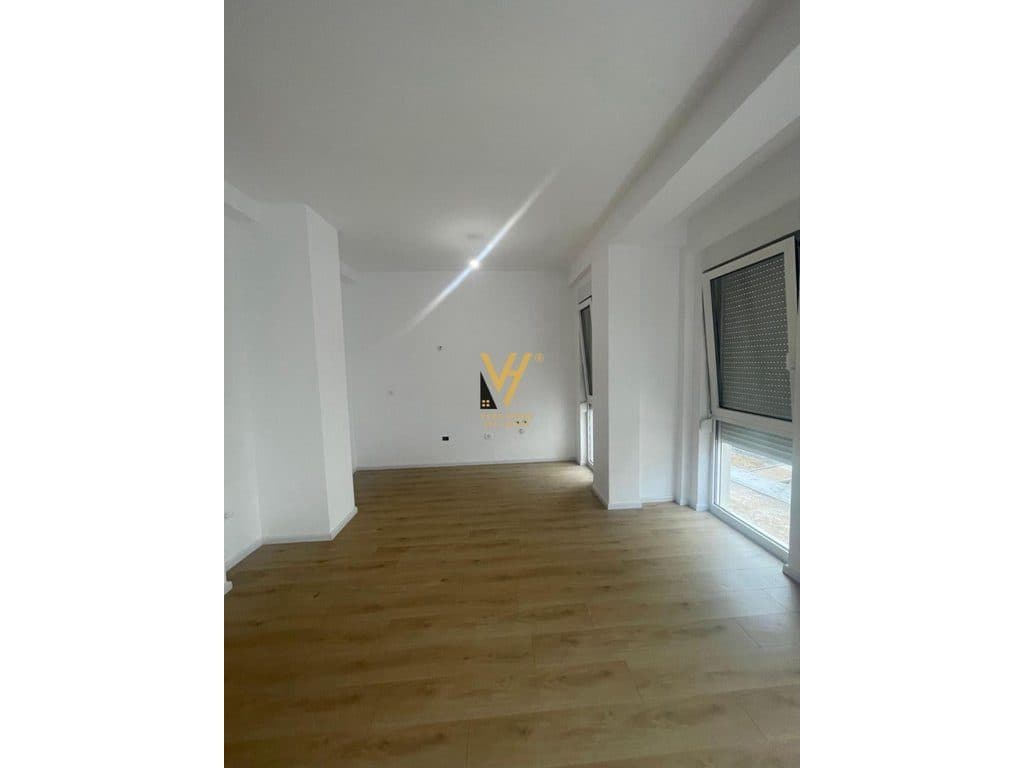 SHITET VILE DY KATESHE NE FARKE 360.000 EURO 4