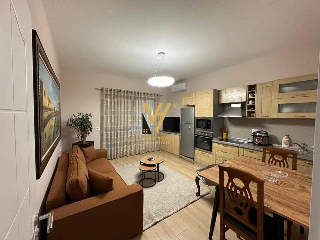 JEPET APARTAMENT 1+1 ME QERA TE ALI DEMI 700 EURO
