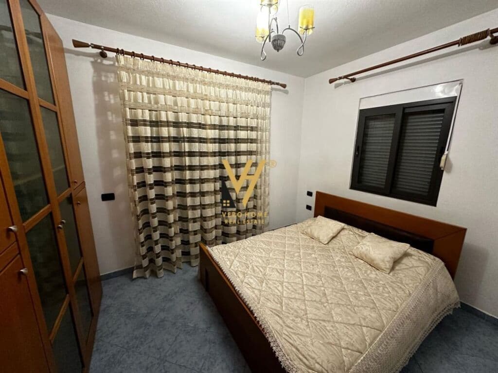 Jepet Apartament 2+1+ballkon me qera te Bulevardi i Ri 80 m2 2