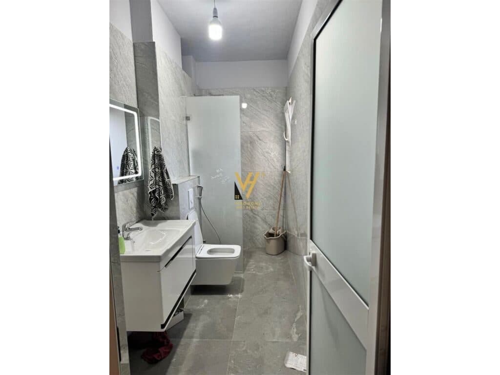 Jepet Apartament 2+1+ballkon me qera te Rruga Jordan Misja 83 m2 4