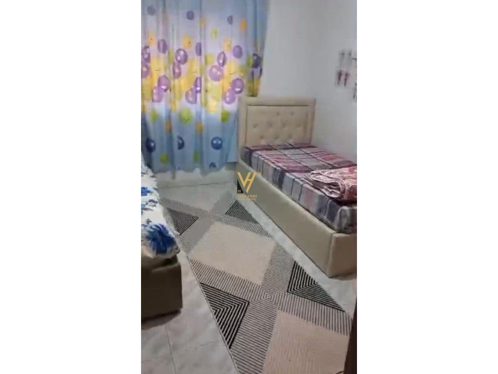 JEPET APARTAMENT 3+1+VERANDE ME QERA TE KRISTAL CENTER 70.000 LEKE 3