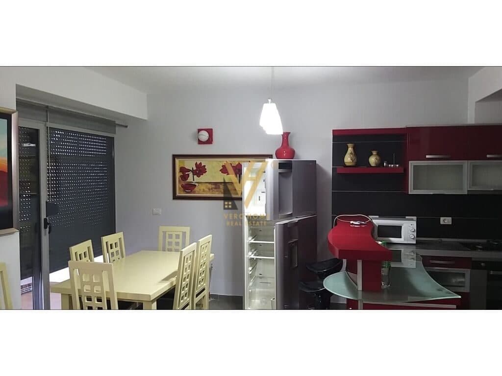 Jepet apartament 3+1+2 me qera te Kompleksi Halili , Selvia 120 m2 2