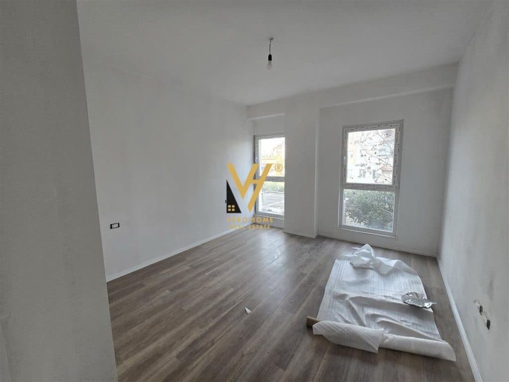SHITET APARTAMENT 1+1+BLK TE KOMP.AURA, ZOGU I ZI 129.000 EURO 2