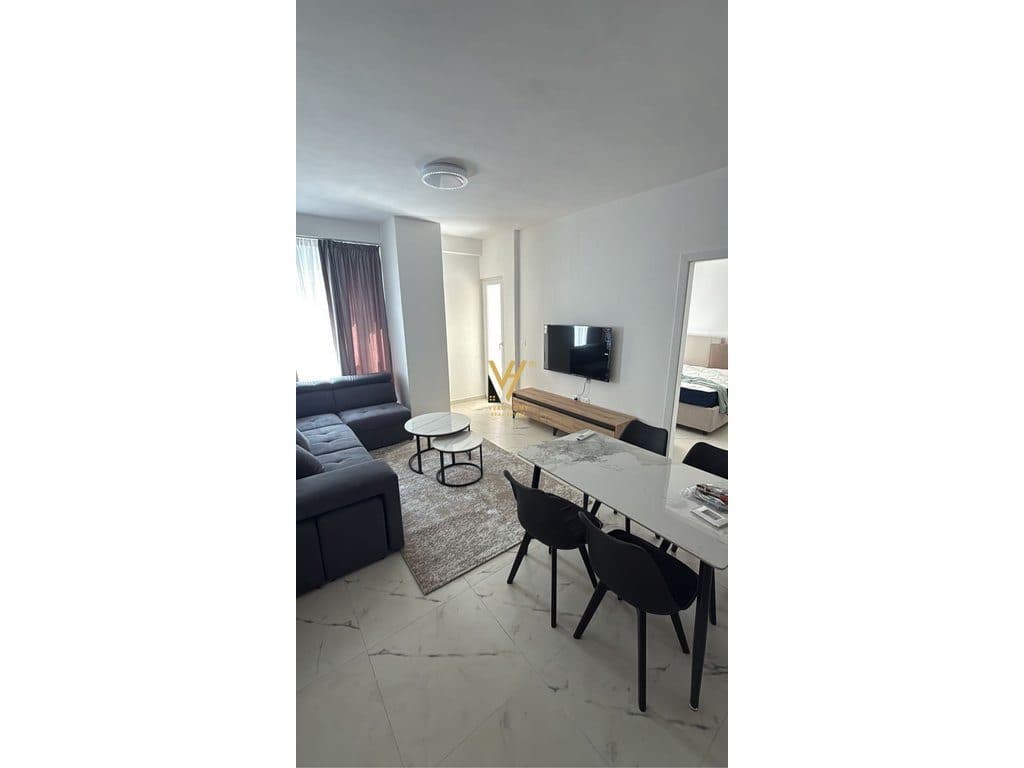 JEPET APARTAMENT 1+1+BLK ME QIRA TE RRUGA DRITAN HOXHA 55.000 LEKE 2