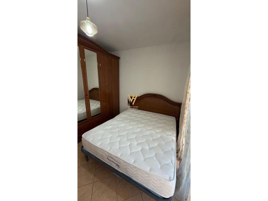 JEPET APARTAMENT 1+1+BLK ME QERA TE NISHARAKU 45.000 LEKE 3