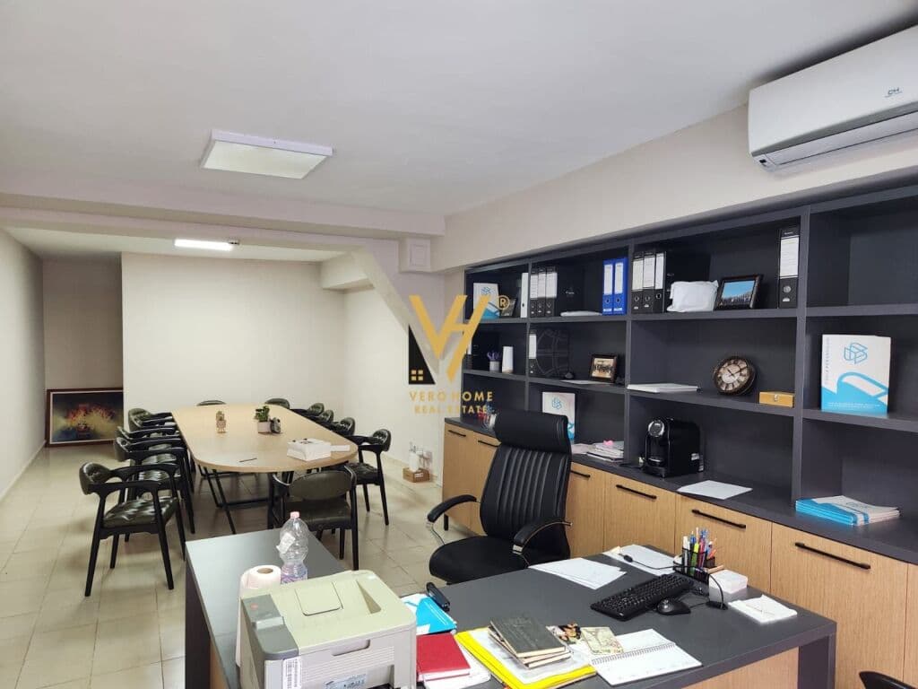 Jepet Ambient Biznesi me qera te Rruga e Elbasanit 68 m2 3