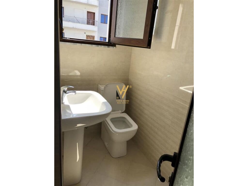 Jepet Apartament 2+1+2+ballkon me qera te 5 Maji 115 m2
