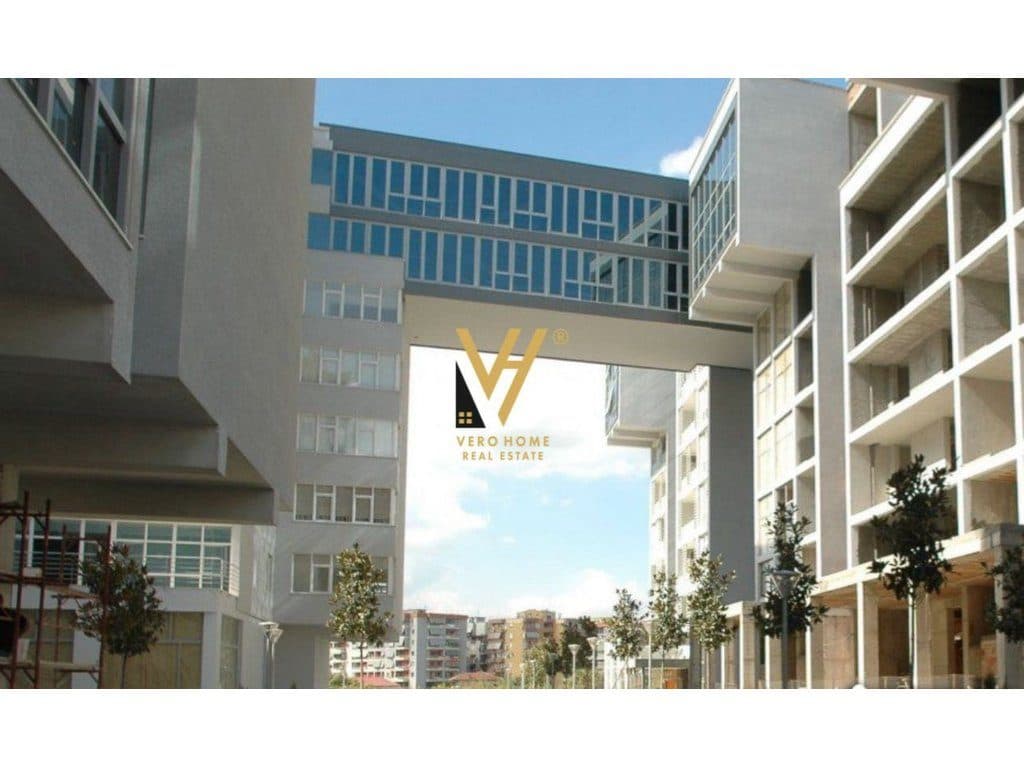 SHITET APARTAMENT 2+1+2+BLK TE KOMUNA E PARISIT 300.000 EURO