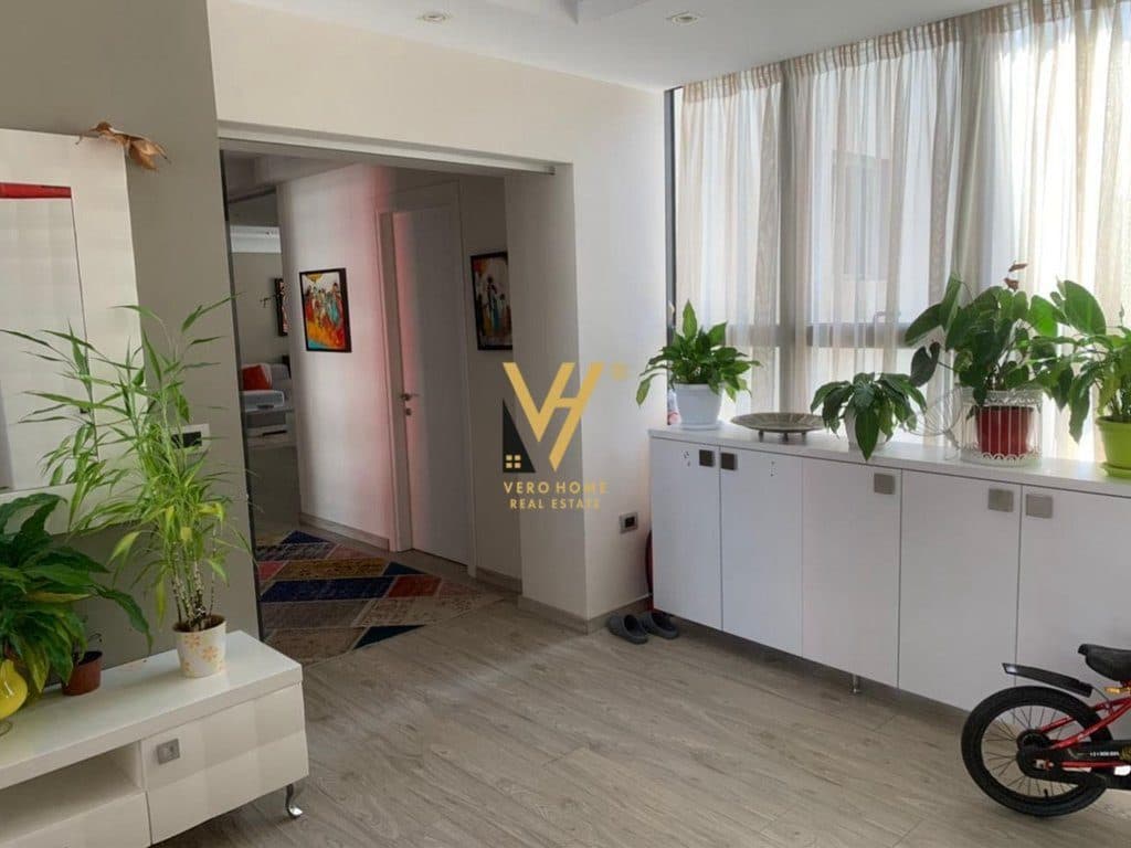 JEPET APARTAMENT 3+1+2+BLK ME QERA TE QENDRA NOBIS, LIQENI ARTIFICIAL 3.000 EURO 4