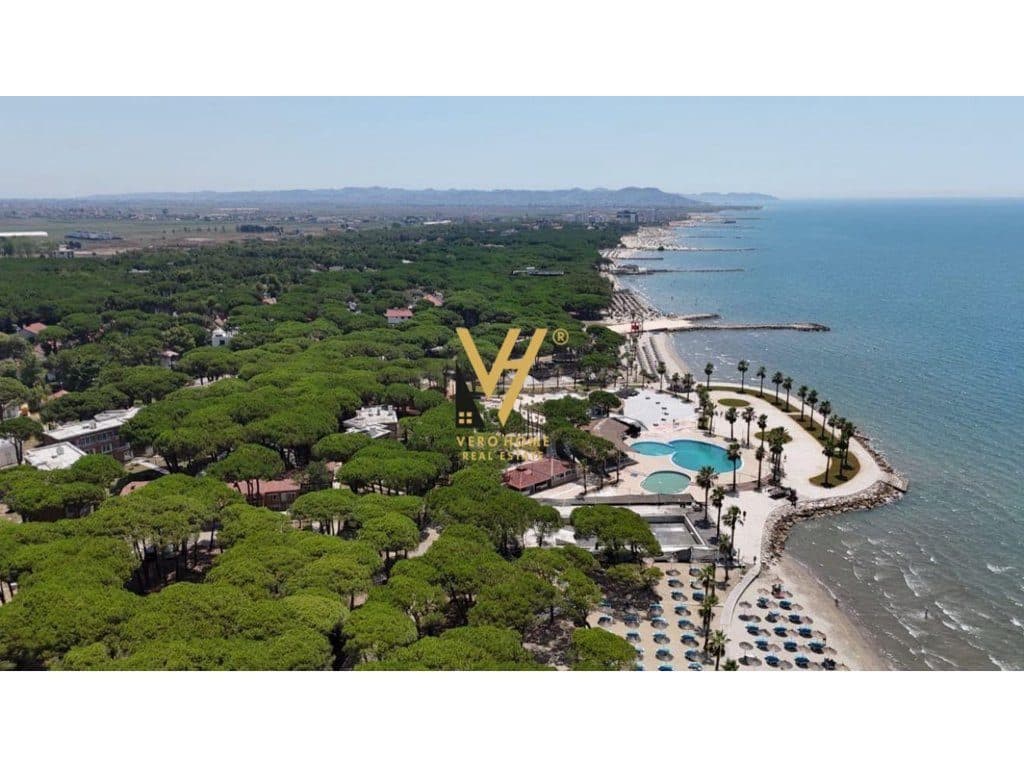 SHITET TOKE 500 M2 TE MALI I ROBIT, GOLEM 50.000 EURO