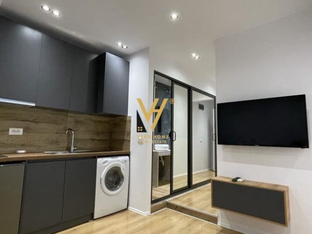 Shiten tre Apartamente 1+1+ballkon te Pazari i Ri 140 m2 2