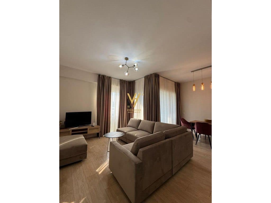 JEPET APARTAMENT 2+1+2+BLK ME QIRA TE RRUGA E KOSOVAREVE 1.500 EURO