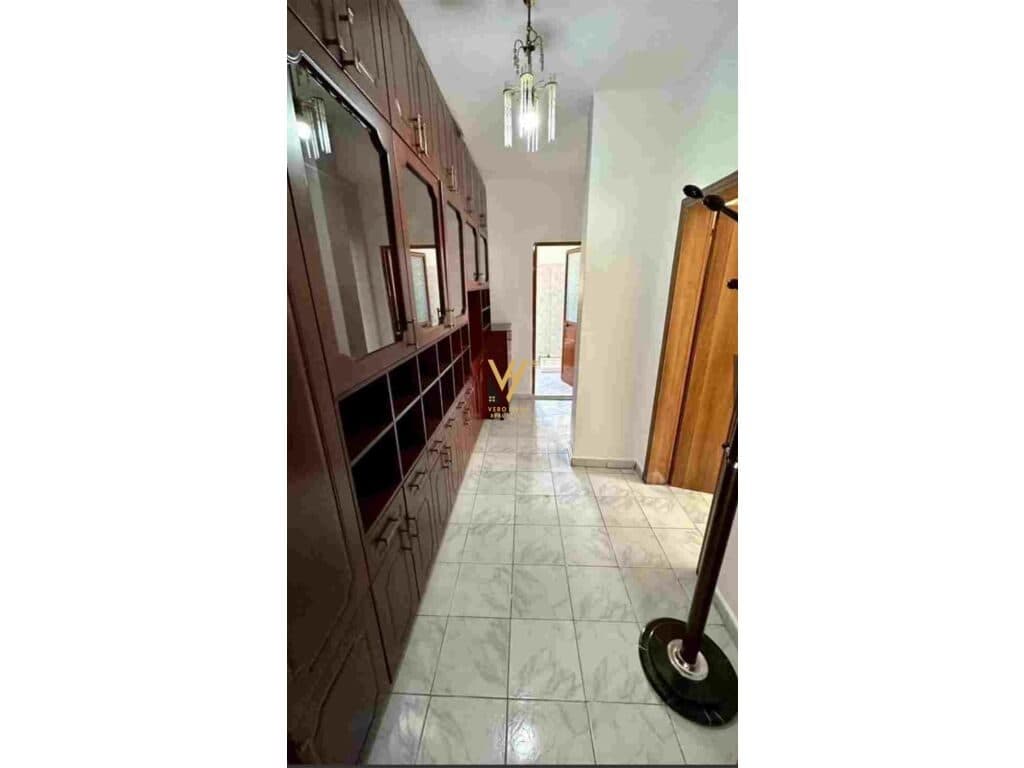 Jepet Apartament 1+1 me qera te Spitali Amerikan 2 65 m2 3