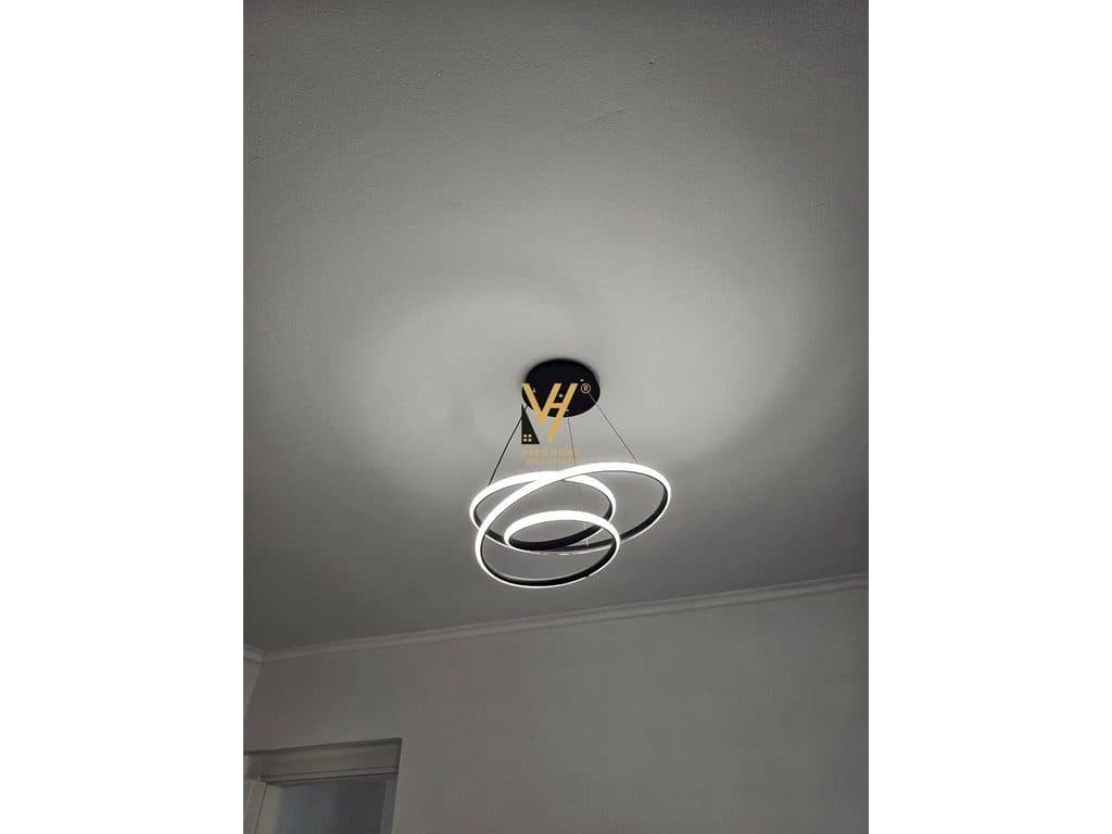 JEPET ZYRE 74 M2 ME QERA TE TREGU ÇAM 68.000 LEKE