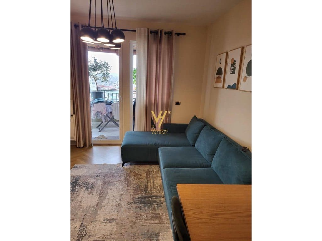 SHITET APARTAMENT PENTHOUSE KOMPLEKSI GRAND ALI DEMI 150.000 EURO