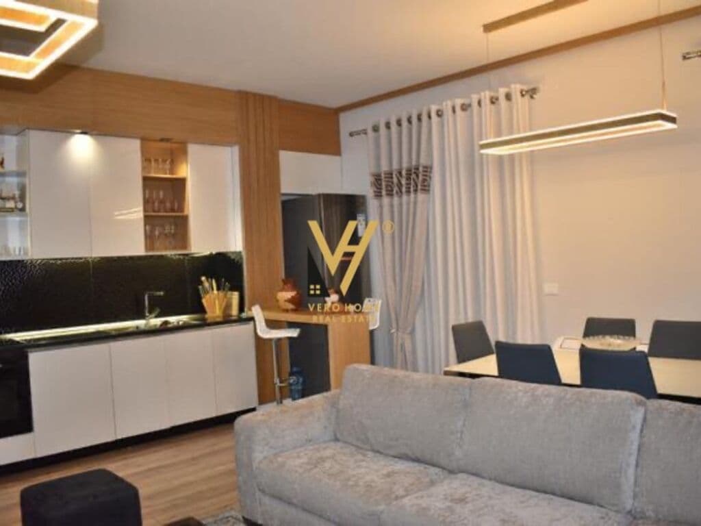 Shitet Apartament 2+1+2 te Rruga Drita Hoxha 117 m2 4