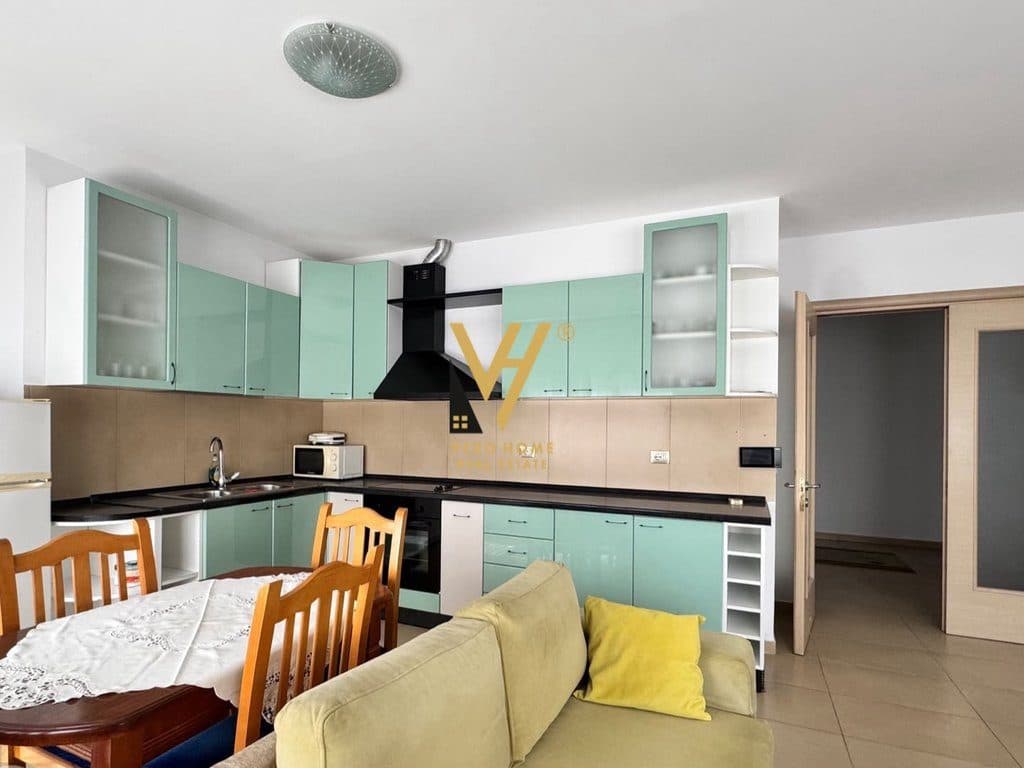 JEPET APARTAMENT 2+1+BLK ME QERA TE RRUGA E BOGDANEVE 70.000 LEKE 2