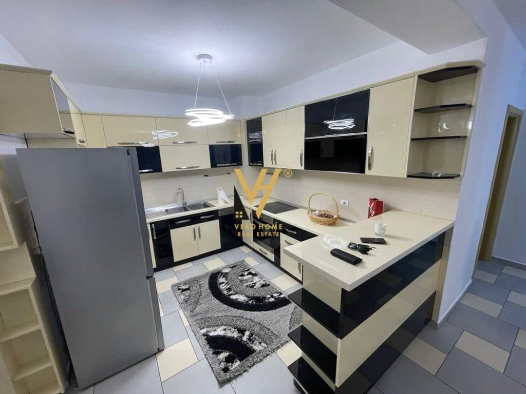 SHITET APARTAMENT 3+1+BLK TE LIQENI THATE 240.000 EURO 2
