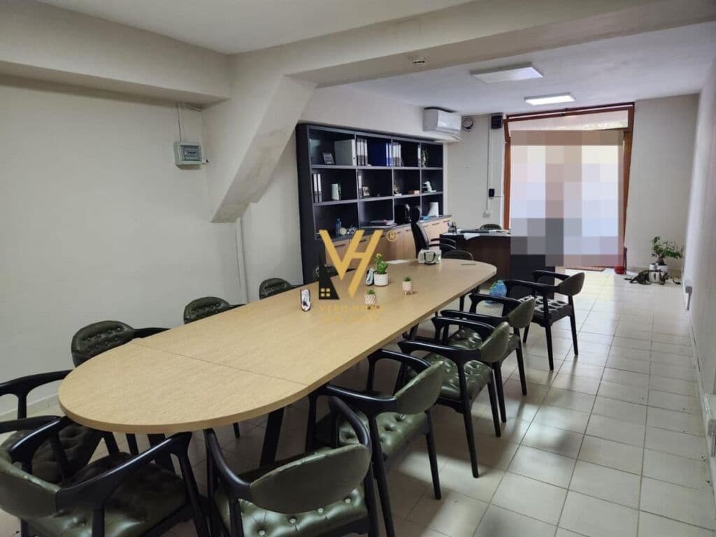 Jepet Ambient Biznesi me qera te Rruga e Elbasanit 68 m2
